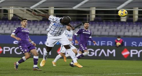 إنتر يفلت من كمين فيورنتينا ليواجه ميلان في ربع نهائي كأس إيطاليا (فيديو)
